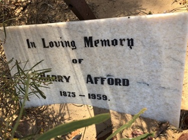 Harry_Afford_gravestone.jpg